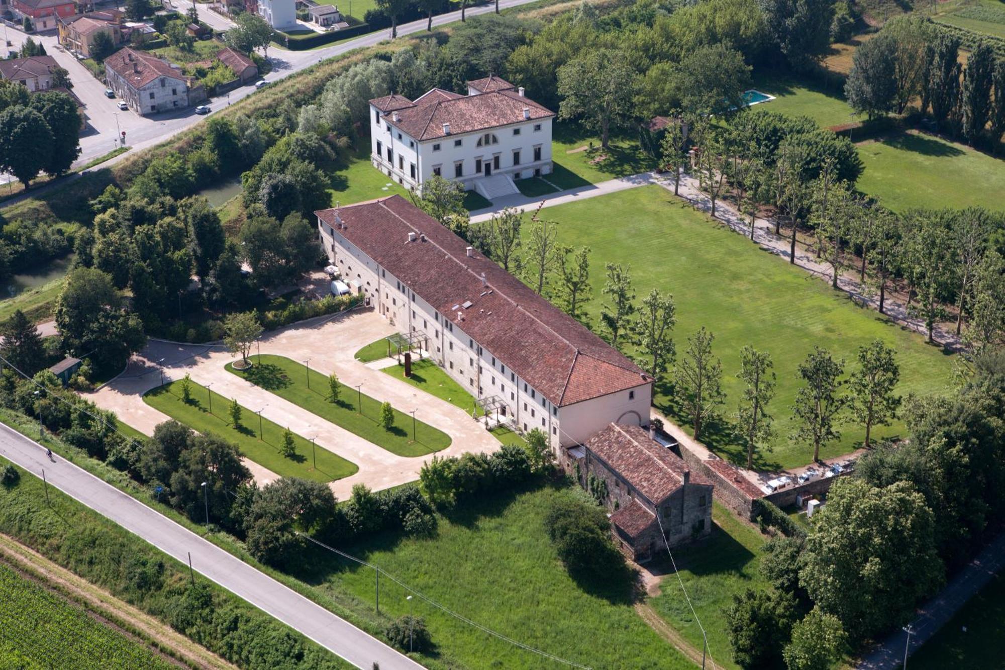 La Barchessa Di Villa Pisani Лониго Экстерьер фото